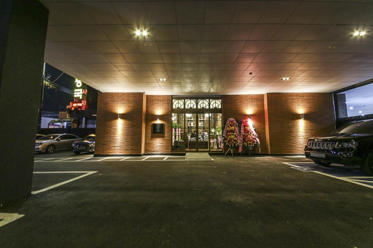 Lerocherrouge Hotel Chuncheon Εξωτερικό φωτογραφία